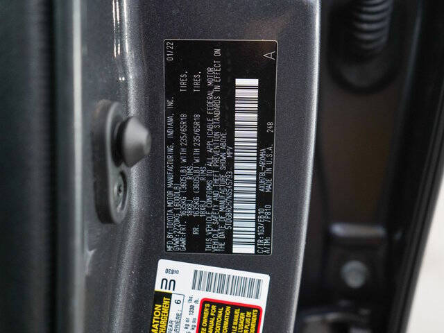 2022 Toyota Highlander Hybrid XLE