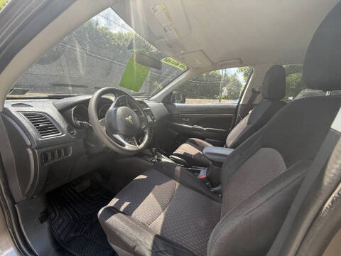 2019 Mitsubishi Outlander Sport SE