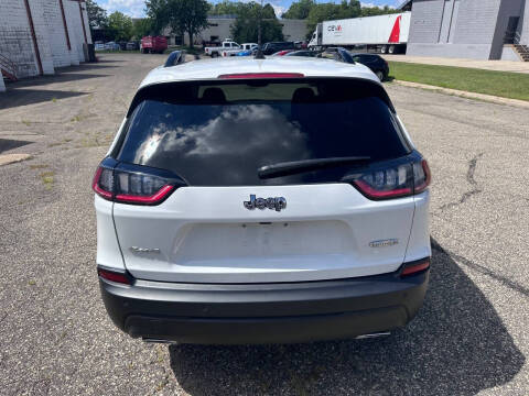 2022 Jeep Cherokee Latitude Lux