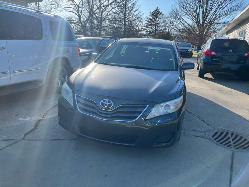 2011 Toyota Camry for sale at 3M AUTO GROUP in Elkhart IN
