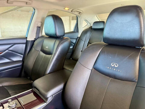 2011 Infiniti M37