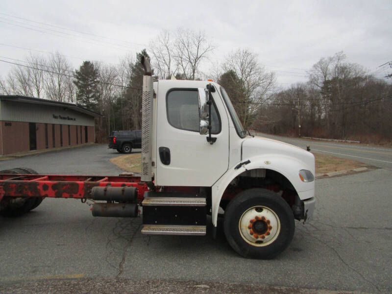 2016 Freightliner ISL 9 330