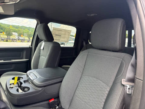 2026 RAM 2500 Black Express