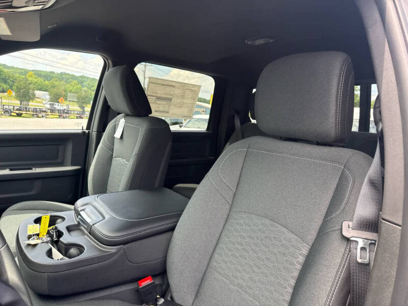 2026 RAM 2500 Black Express