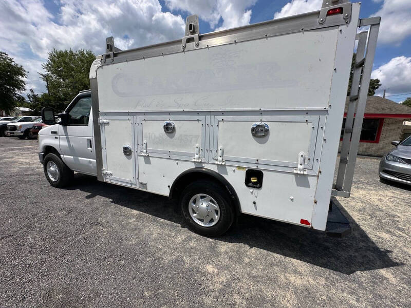 2013 Ford E-Series E-350 SD