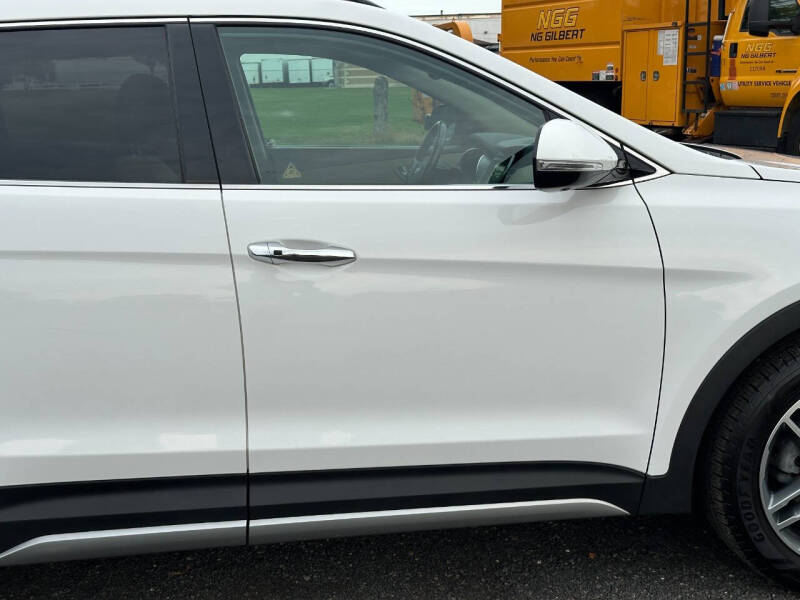 2017 Hyundai Santa Fe Limited Ultimate