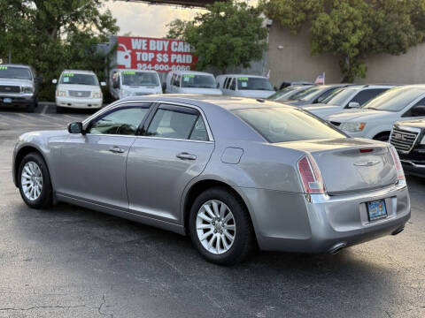 2011 Chrysler 300