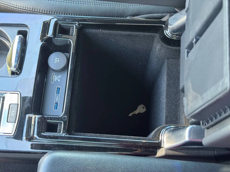 2020 Land Rover Discovery HSE