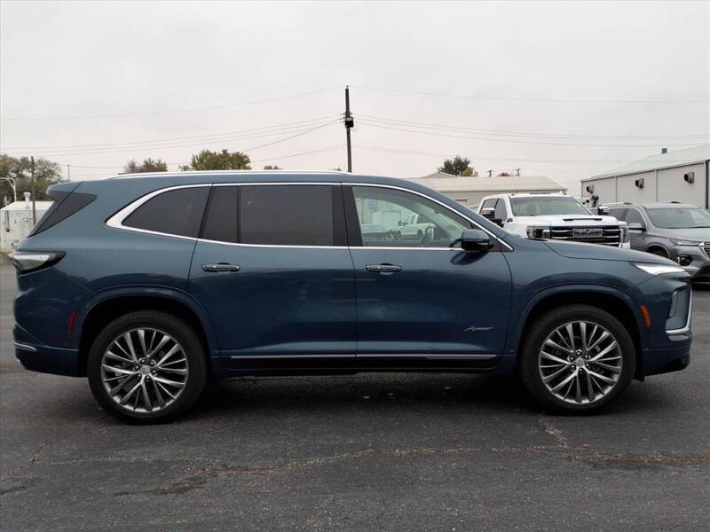 2025 Buick Enclave Avenir