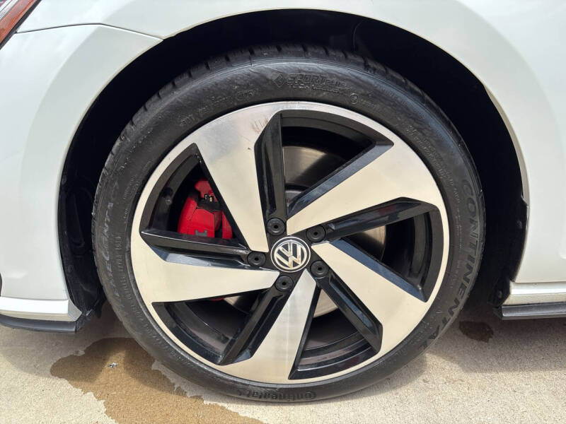 2018 Volkswagen Golf GTI SE