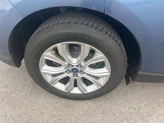 2019 Ford Edge Titanium
