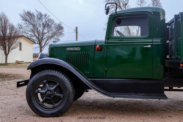1937 International C-30