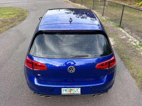 2017 Volkswagen Golf R 4Motion