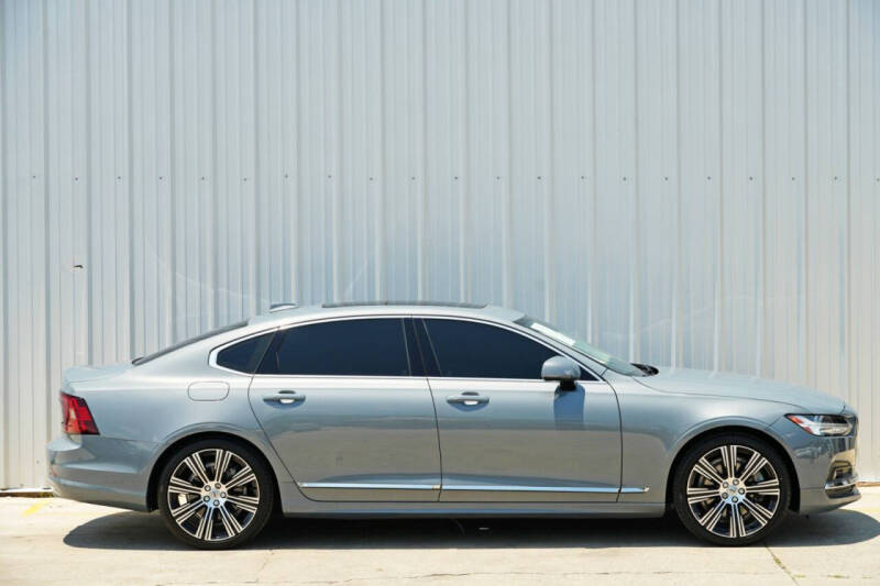 2023 Volvo S90 B6 Plus