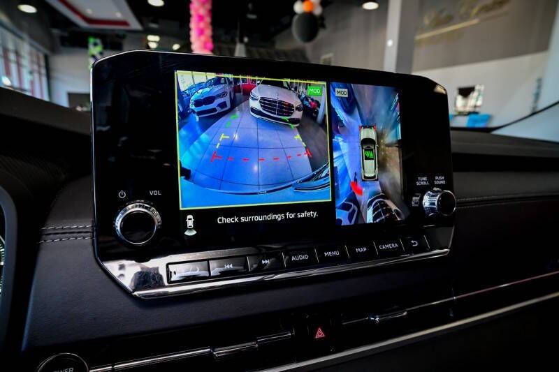 2023 Mitsubishi Outlander PHEV 40th Anniversary