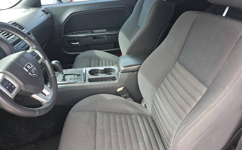 2013 Dodge Challenger SXT