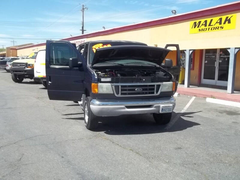 2003 Ford Econoline Wagon XLT photo 67