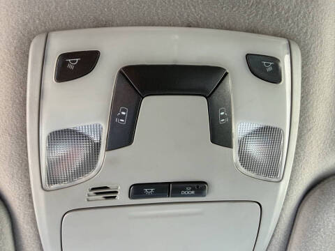 2011 Toyota Sienna LE 8-Passenger