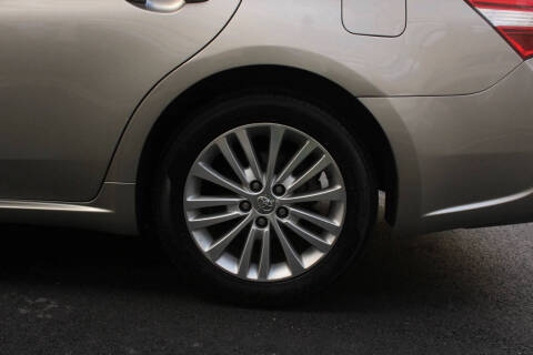 2013 Toyota Avalon Hybrid XLE Touring