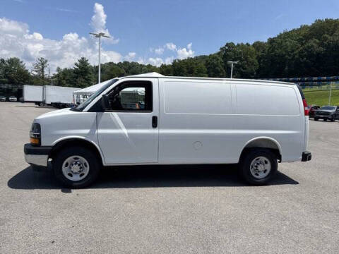 2025 Chevrolet Express 2500