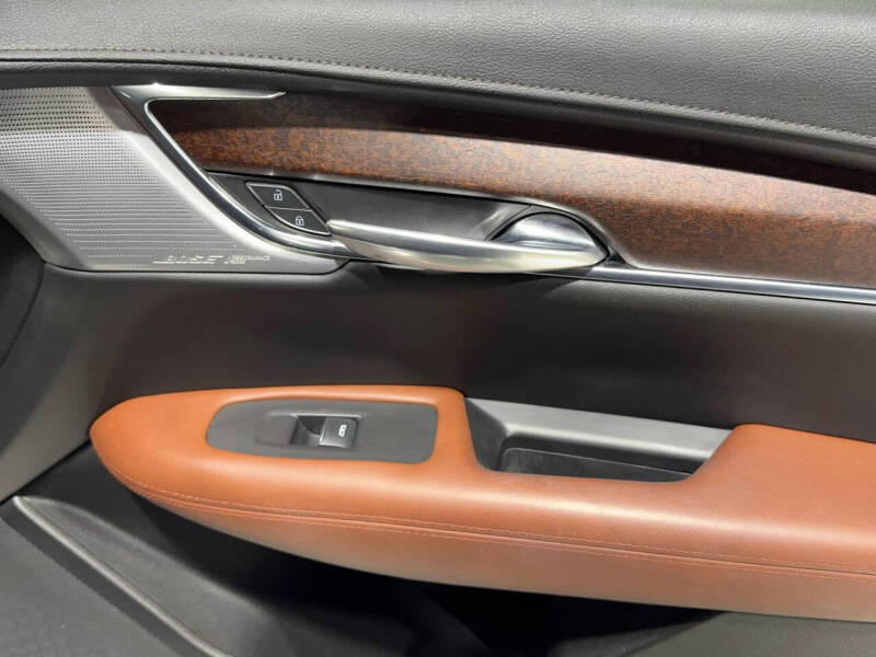 2020 Cadillac XT5 Sport