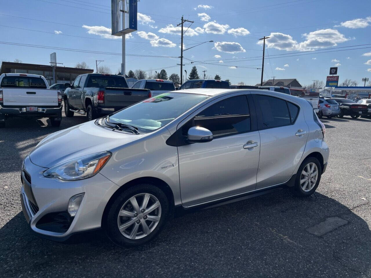 2017 Toyota Prius c for sale at NCW AUTO GROUP in Kennewick, WA