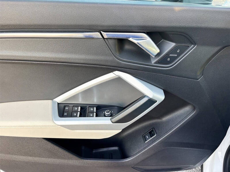 2021 Audi Q3 quattro S line Premium 45 TFSI