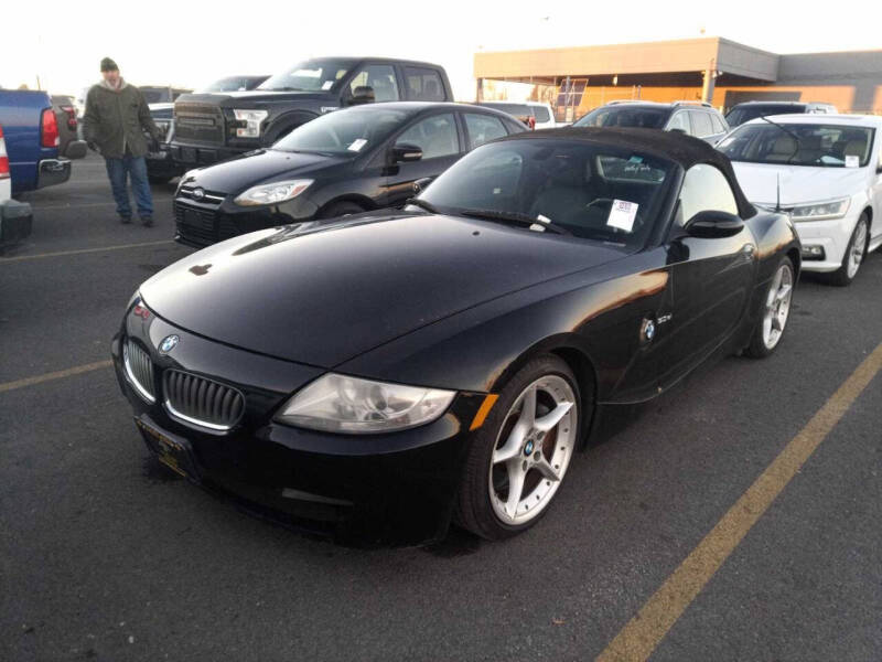 Used 2007 BMW Z4 3.0si with VIN 4USBU53547LX03735 for sale in Kirkland, WA