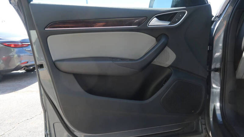 2016 Audi Q3 2.0T Premium Plus