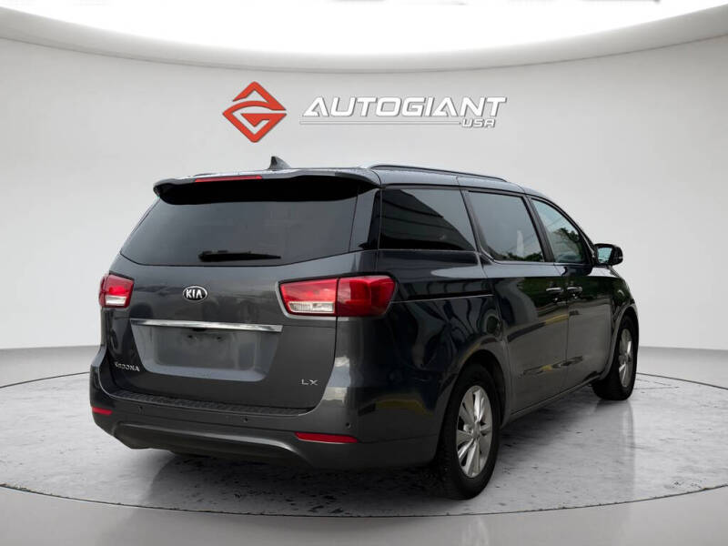 2016 Kia Sedona LX
