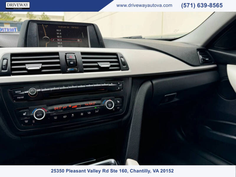 2014 BMW 3 Series 320i