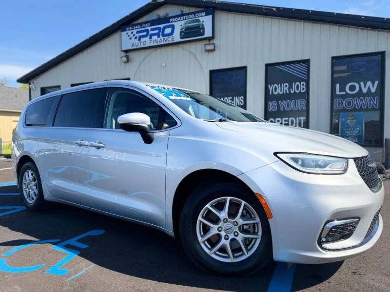 2023 Chrysler Pacifica Touring L