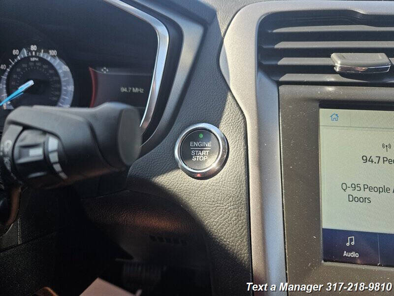 2020 Ford Fusion SE