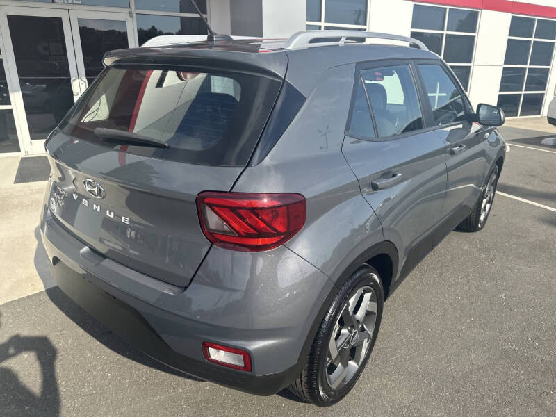 2025 Hyundai Venue SEL
