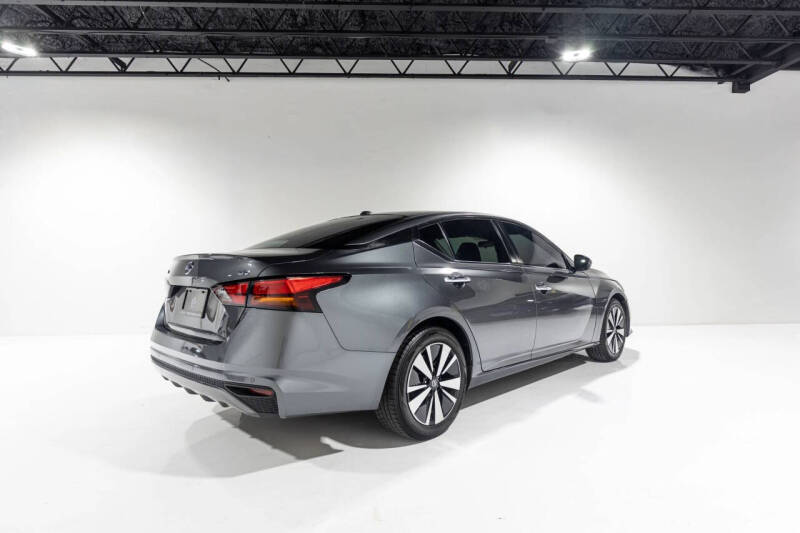 2021 Nissan Altima 2.5 SV