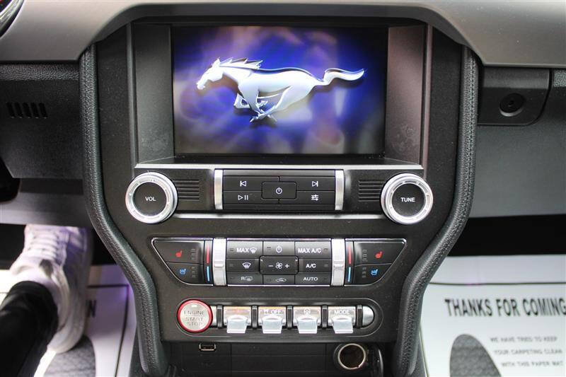 2021 Ford Mustang EcoBoost