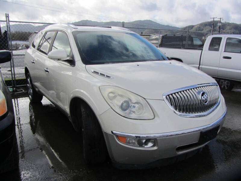 2008 Buick Enclave CXL photo 2