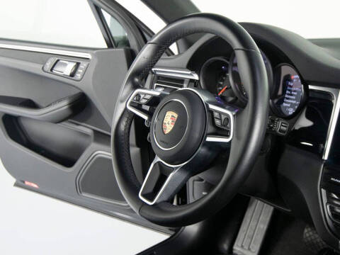 2020 Porsche Macan