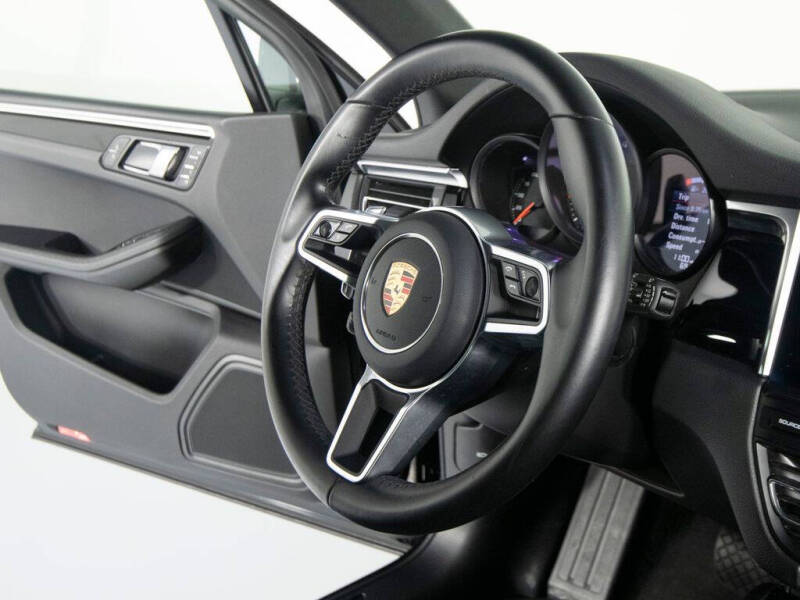 2020 Porsche Macan