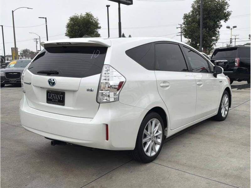 2013 Toyota Prius v