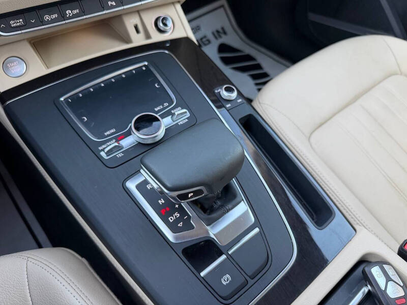 2019 Audi Q5 quattro Premium Plus 45 TFSI