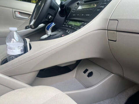 2011 Toyota Prius Two