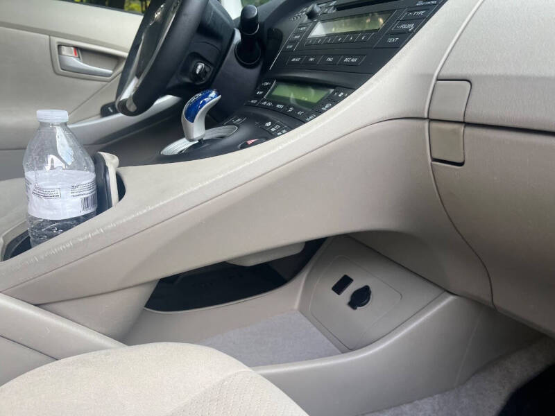 2011 Toyota Prius Two