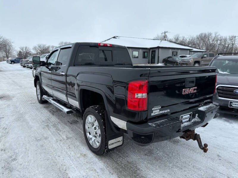 2017 GMC Sierra 2500HD Denali