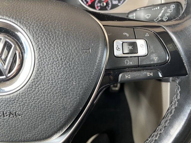 2017 Volkswagen Golf TSI Wolfsburg Edition
