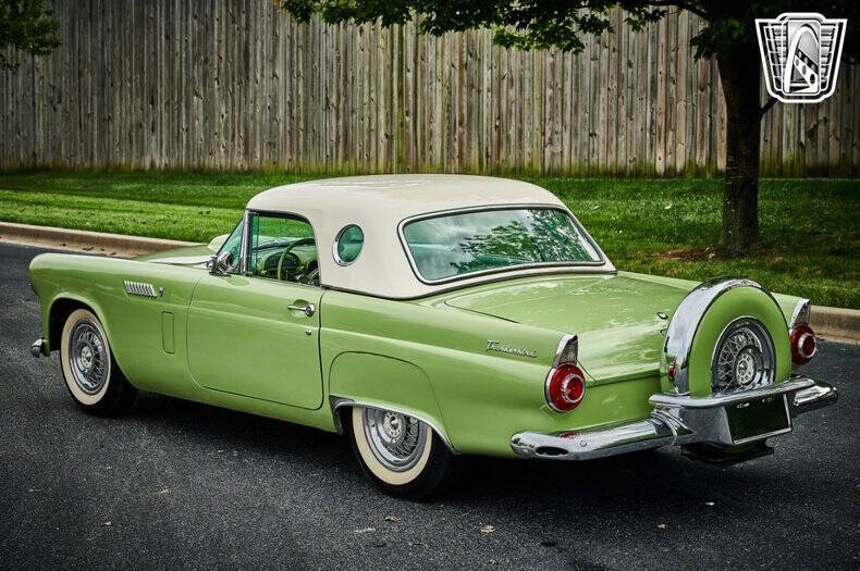 1956 Ford Thunderbird