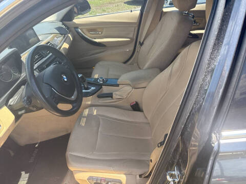 2012 BMW 3 Series 328i