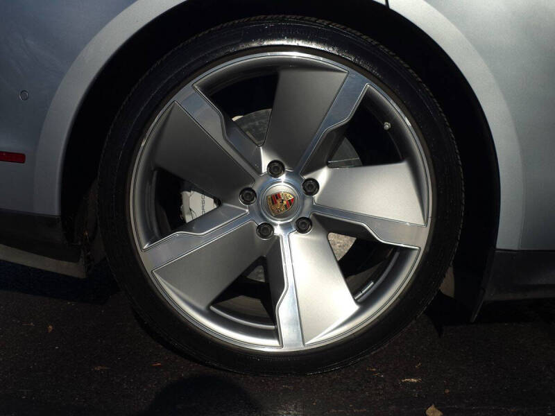 2020 Porsche Taycan Turbo