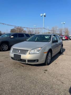 2009 Mercury Milan for sale at R&R Car Company in Mount Clemens MI