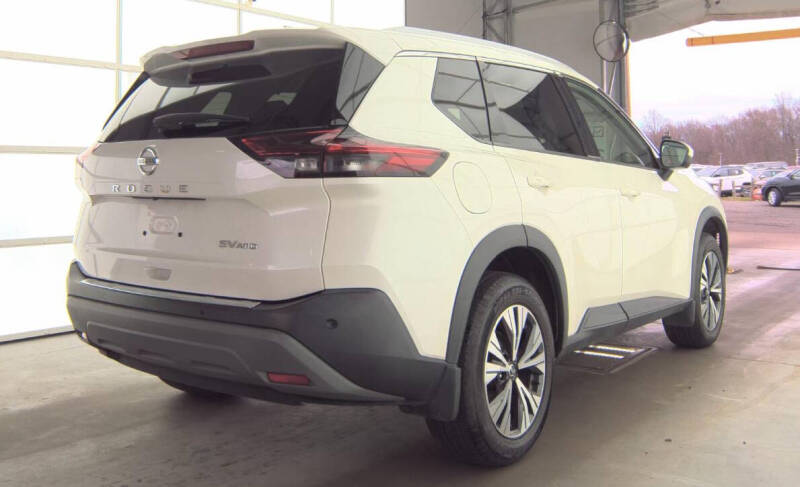 2021 Nissan Rogue SV